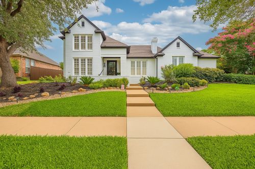 2217 Clearspring Dr S, Irving, TX, 75063-3358 | Card Image
