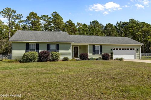 115 Countryside Ct, Newport, NC, 28570-9002 | Card Image