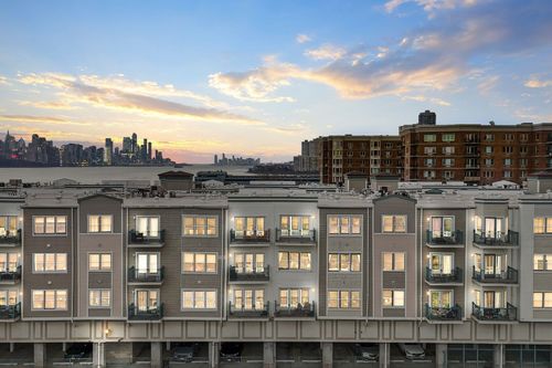 344-344 The Promenade, Edgewater, NJ, 07020-2122 | Card Image