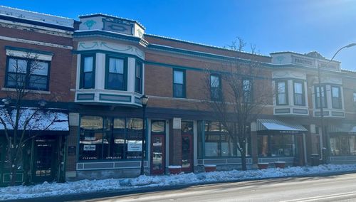 7-520 N Milwaukee Ave, Libertyville, IL, 60048-2097 | Card Image