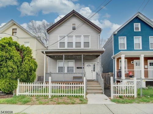 271 Washington St, Orange, NJ, 07050-4105 | Card Image