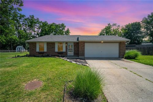 7839 Crestline Ct, Huber Heights, OH, 45424-1903 | Card Image
