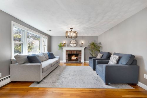 10 Marie Ave, Stoneham, MA, 02180-3319 | Card Image