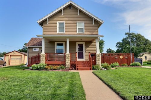 1240 E Dodge St, Fremont, NE, 68025-5764 | Card Image