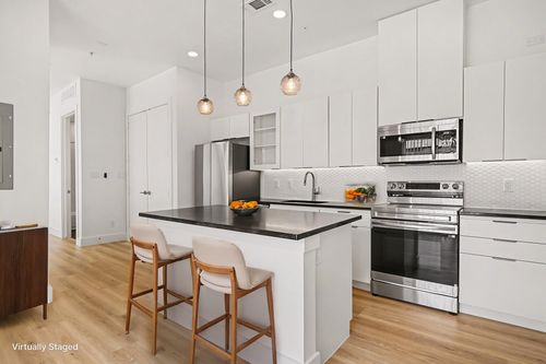 206-2217 N Fitzhugh Ave, Dallas, TX, 75204-4077 | Card Image