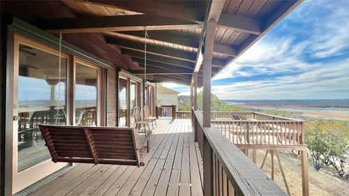 21009 Fawn Ridge Dr, Lago Vista, TX, 78645-5026 | Card Image