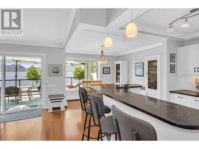 203 - 4340a Beach Ave, Townhouse with 2 bedrooms, 2 bathrooms and null parking in Peachland BC | Image 14