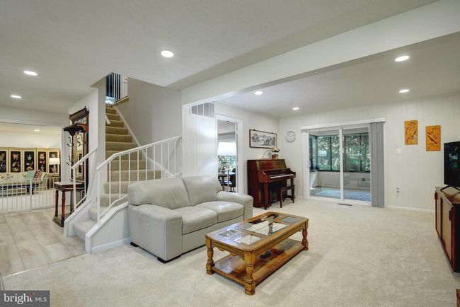 5901 Boothe Dr, House other with 4 bedrooms, 4 bathrooms and null parking in BURKE VA | Image 9