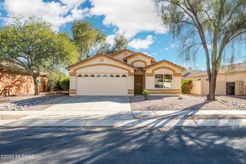 7023 W Sauceda Drive, Tucson, AZ, 85743 | Card Image