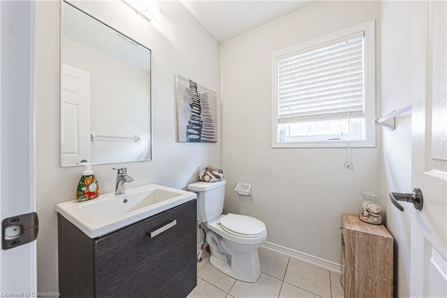 8258 Tulip Tree Dr, Townhouse with 3 bedrooms, 3 bathrooms and 2 parking in Niagara Falls ON | Image 7