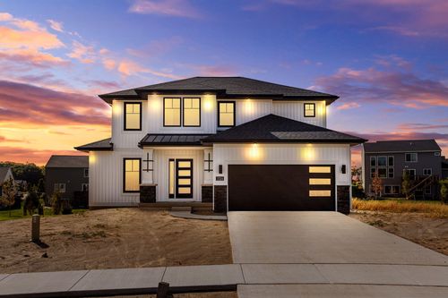 3324 Hollace Ct, Jenison, MI, 49428-3104 | Card Image