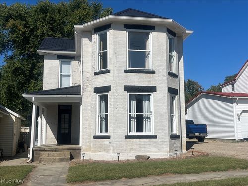 221 E Brown St, Crooksville, OH, 43731-1212 | Card Image