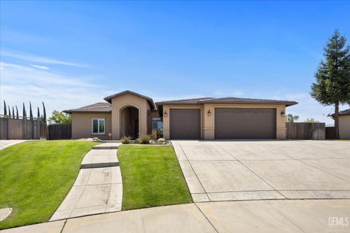 6500 Timms Hill Ct, Bakersfield, CA, 93306-7861 | Card Image