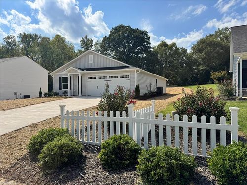 337 Frank Cherry St, Eden, NC, 27288-3460 | Card Image