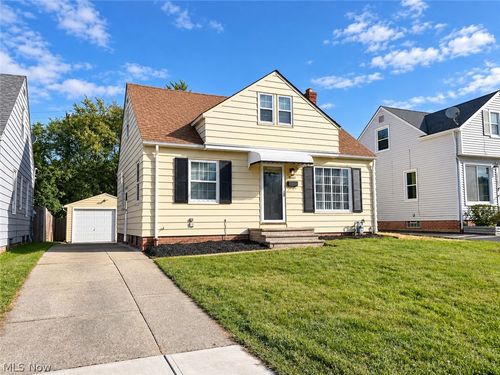 19265 Stockton Ave, Maple Heights, OH, 44137-2364 | Card Image
