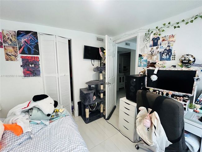 2376 Nw 55 Th St, House other with 4 bedrooms, 2 bathrooms and null parking in Miami FL | Image 10