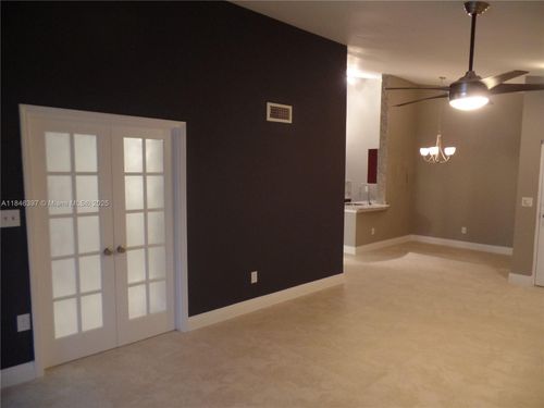 apt-308-2880 N Oakland Forest Dr, Oakland Park, FL, 33309-6424 | Card Image