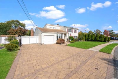 5 Ketridge Street, Home with 5 bedrooms, 4 bathrooms and null parking in West Babylon NY | Image 2