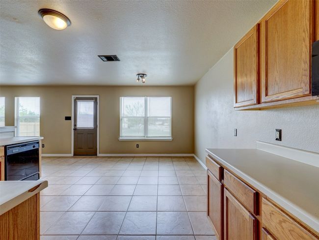 335 Dandelion Loop, House other with 4 bedrooms, 3 bathrooms and null parking in Kyle TX | Image 23