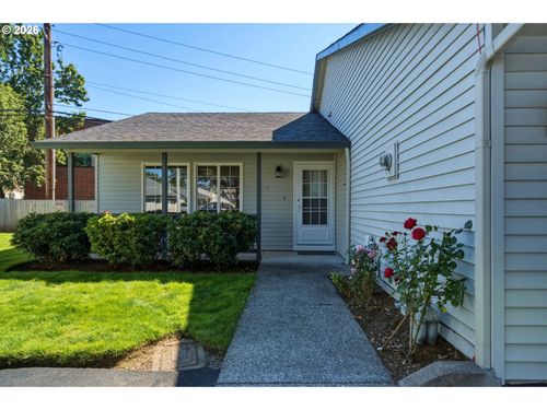 8323 Ne 54th St, Vancouver, WA, 98662-6085 | Card Image