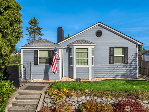 1920 6th St, Bremerton, WA, 98337-1032 | Card Image