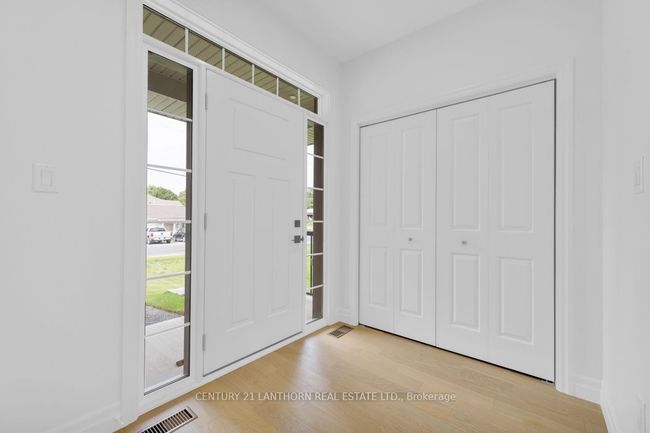 67 Seymour Rd, House attached with 2 bedrooms, 2 bathrooms and 2 parking in Hunt ON | Image 6