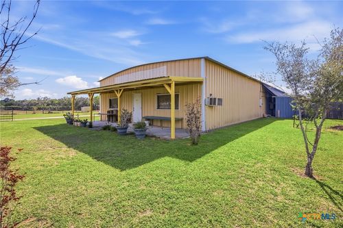 3278 State Highway 172, Ganado, TX, 77962-8552 | Card Image