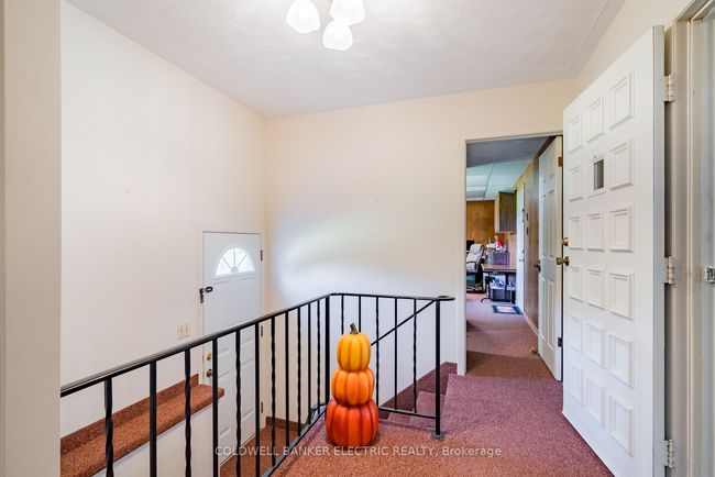 2534 Sherbrooke St W, House other with 3 bedrooms, 3 bathrooms and 4 parking in Cavan Monaghan ON | Image 10