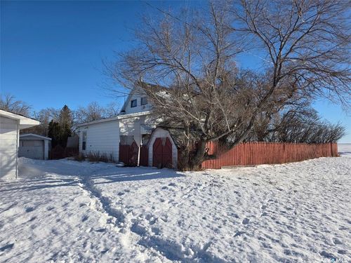 200 2nd Avenue W, Tessier, SK, S0L3G0 | Card Image