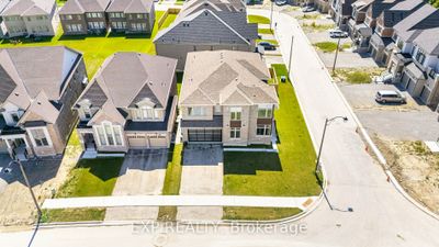 189 Thompson Dr, House other with 4 bedrooms, 5 bathrooms and 7 parking in Holland Landing ON | Image 2