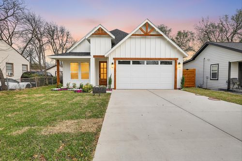 1312 Wayne St, Haltom City, TX, 76117-5829 | Card Image