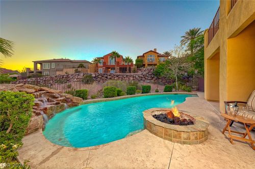 2 Cerchio Centrale, Henderson, NV, 89011 | Card Image