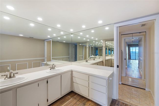 433 - 433 Mariner Dr, Condo with 2 bedrooms, 2 bathrooms and null parking in Tarpon Springs FL | Image 18