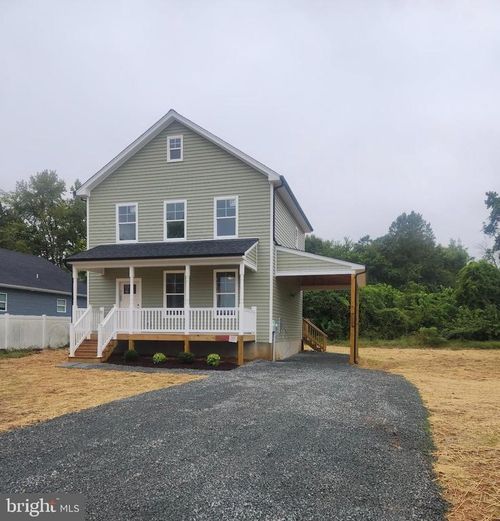 715 Lakeview Dr, COLONIAL BEACH, VA, 22443-3416 | Card Image