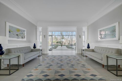 apt-1t-1 Stoneleigh, Bronxville, NY, 10708-2607 | Card Image
