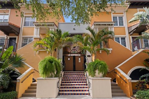unit-220-200 4th Ave S, ST PETERSBURG, FL, 33701-4390 | Card Image