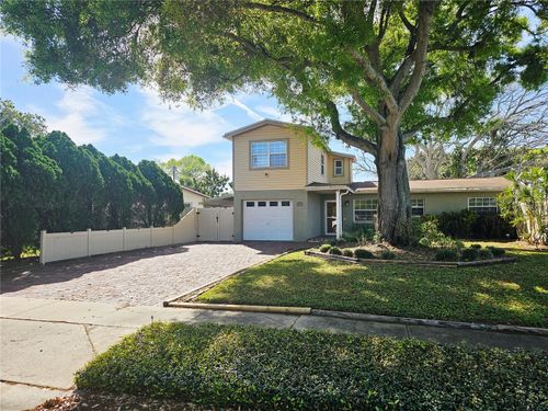 5564 63rd Way N, ST PETERSBURG, FL, 33709-1764 | Card Image