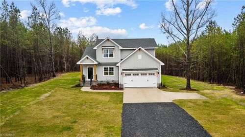 2622 Bensalem Church Rd, Eagle Springs, NC, 27242-8124 | Card Image