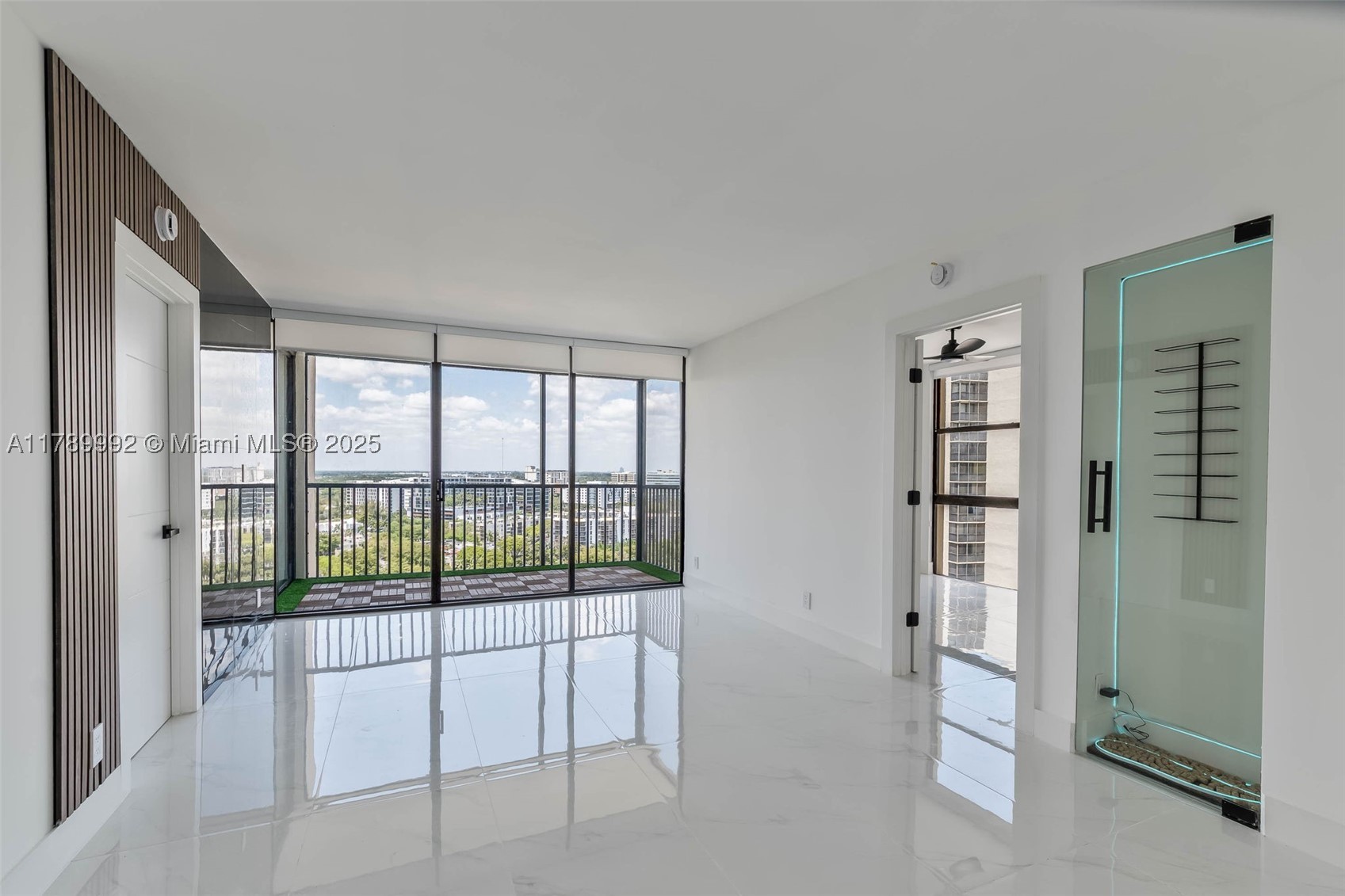 Residential in Aventura 3