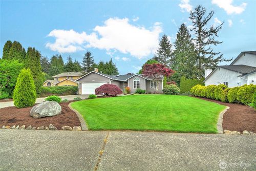 2811 116th Ave Ne, Lake Stevens, WA, 98258-9590 | Card Image