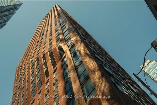 205-99 John St, Toronto, ON, M5V0S6 | Card Image