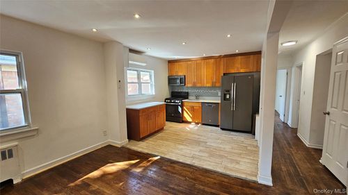 65 Dieterle Cres, Rego Park, NY, 11374-5028 | Card Image