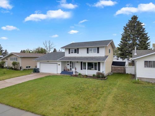 6014 52 Avenue, Ponoka, AB, T4J1K4 | Card Image