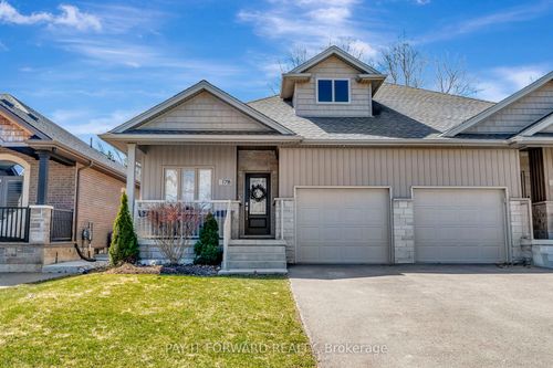 b-17 Cedar St, Paris, ON, N3L0A1 | Card Image