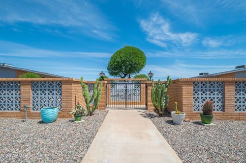 10654 W Coggins Dr, Sun City, AZ, 85351-3419 | Card Image