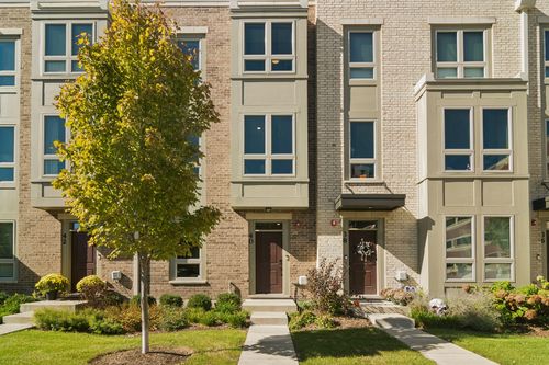 40 S Highland Ave, Arlington Heights, IL, 60005-1825 | Card Image