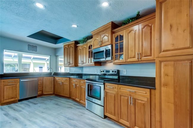 Kitchen | Image 17