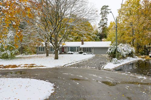 332 Coral Terr, Oakville, ON, L6J4C4 | Card Image