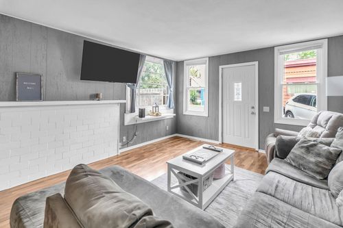 138 Main St Nw, Bethel, MN, 55005-3300 | Card Image