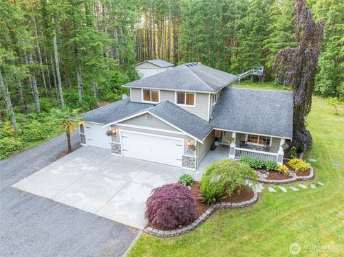 5929 226th Dr Ne, Granite Falls, WA, 98252-9391 | Card Image